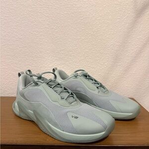 R.A.D one v2 men’s size 13.